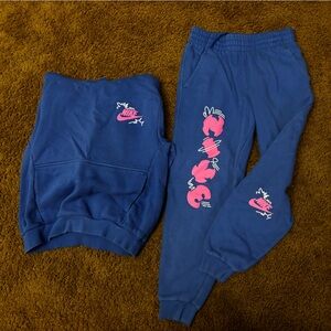 Youth Nike Set (Hoodie and joggers) Medium